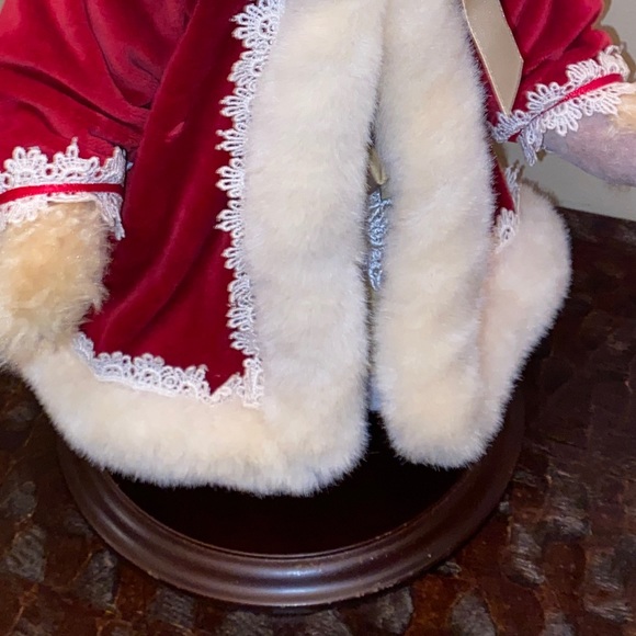 Franklin mint heirloom bears “Mary Christmas” doll - Picture 8 of 8